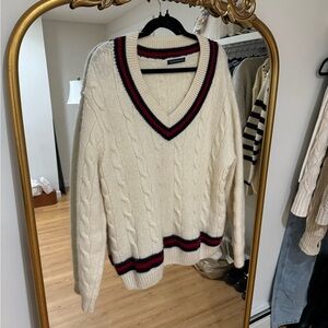 Brandy Melville knit crew neck sweater